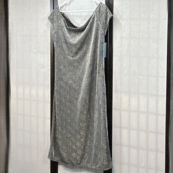 Derek Heart Black Silver Shimmery Greek Key Shift Dress Boat Neck Cap Sleeve 1X - Picture 4 of 14